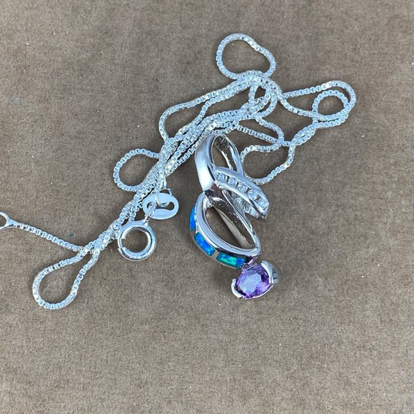 Beautiful 1/2 Carat 6x4MM Oval Cut Faceted Amethyst & Australian Opal Pendant - Picture 3 of 5